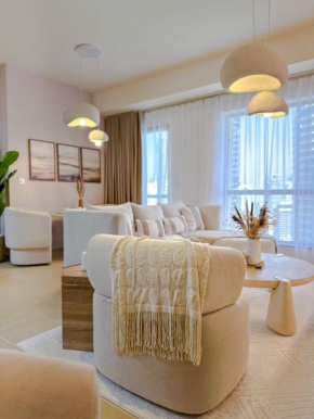 Naseem - Elegant Coastal Retreat with Stunning Marina Views